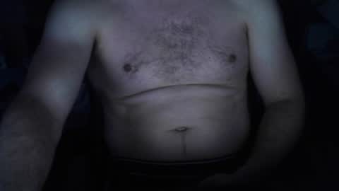 Snapshot of nillis chatting on 12.18.24 nillis online show from 12.18.24