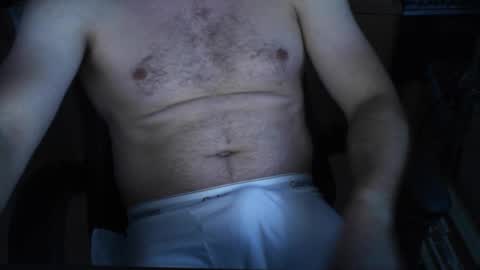 Snapshot of nillis chatting on 09.29.25 nillis online show from 09.29.25