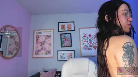 Snapshot of nina__dixon chatting on 02.26.25 Nina online show from 02.26.25