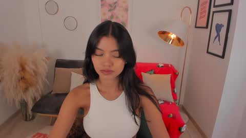 NINA online show from 12.05.24