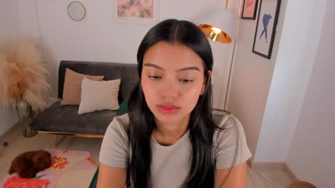 NINA online show from 01.17.25