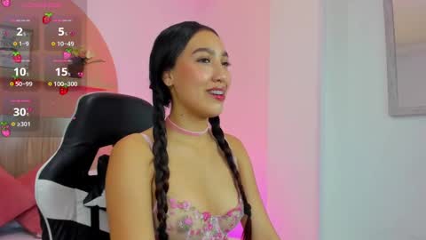 Snapshot of nina_blake chatting on 09.30.25 N I N A online show from 09.30.25