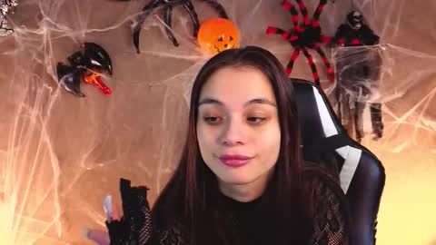 Ketrin online show from 10.31.25