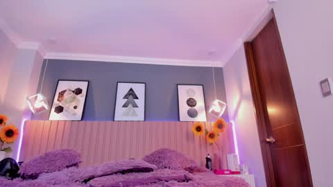 nina_ford_ online show from 04.09.26