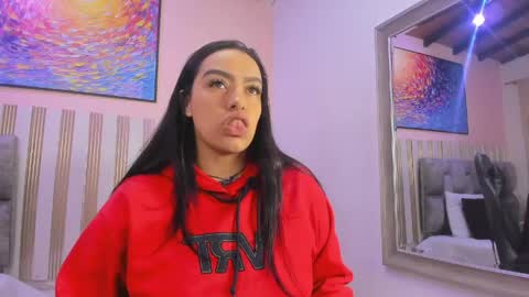 nina_glow_ online show from 04.15.26