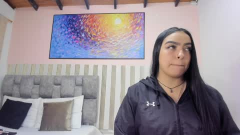 nina_glow_ online show from 04.20.26