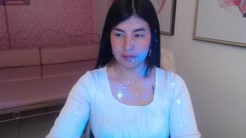 Snapshot of nina_harpper_ chatting on 12.14.25 Nina online show from 12.14.25