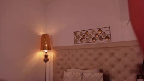 nina joyce online show from 04.08.26