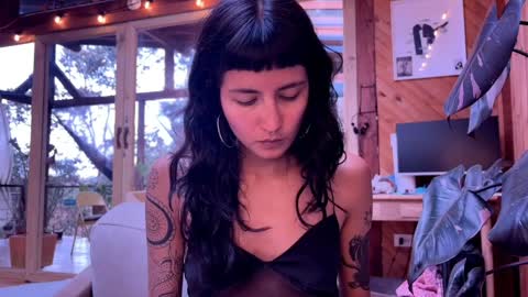 Nina.  online show from 04.04.26