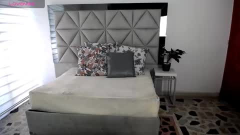  Nina  online show from 01.08.25