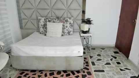  Nina  online show from 10.01.25