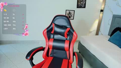 N I N A  online show from 02.07.26