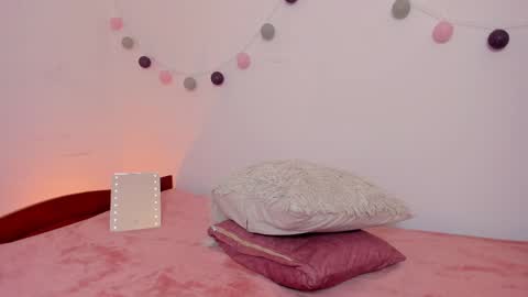 Nina online show from 10.17.25