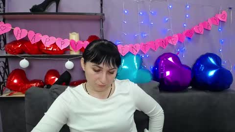 Snapshot of ninaflawlees chatting on 02.06.25 ninaflawlees online show from 02.06.25