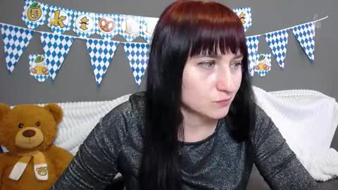 Snapshot of ninaflawlees chatting on 09.28.25 ninaflawlees online show from 09.28.25