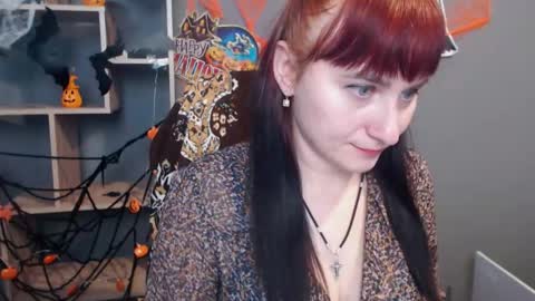 ninaflawlees online show from 11.03.25