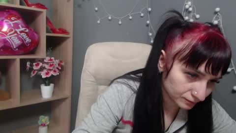 ninaflawlees online show from 02.13.26