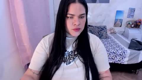 NinaFuentes online show from 01.15.26
