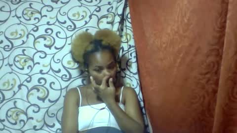 Snapshot of ninah9794 chatting on 12.15.25 Ninah9794 online show from 12.15.25