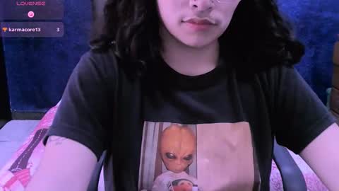 Snapshot of ninayellow chatting on 10.22.25 Nina online show from 10.22.25