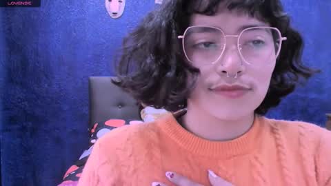 Snapshot of ninayellow chatting on 11.07.25 Nina online show from 11.07.25