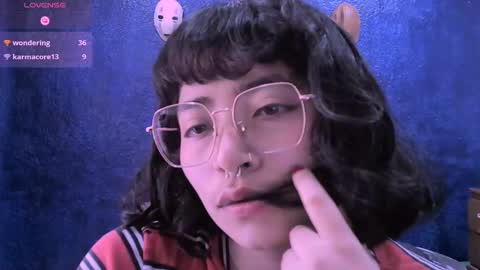 Snapshot of ninayellow chatting on 01.05.26 Nina online show from 01.05.26