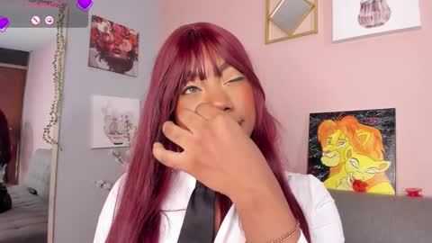 Snapshot of nini_martinii chatting on 02.15.25 NINI  online show from 02.15.25