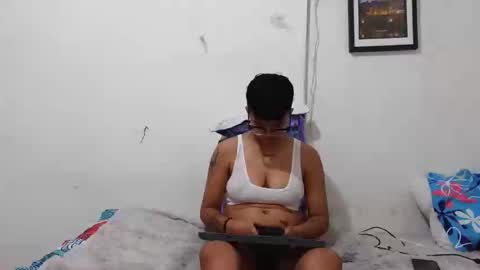 nini_smith online show from 04.17.26