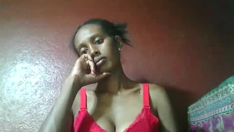 ninie246746 online show from 01.18.25