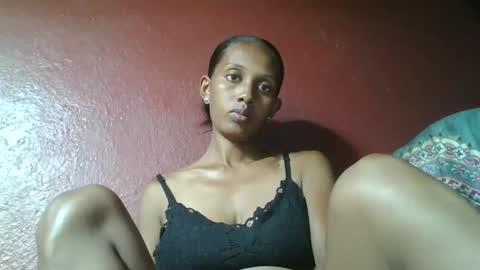 ninie246746 online show from 02.14.25