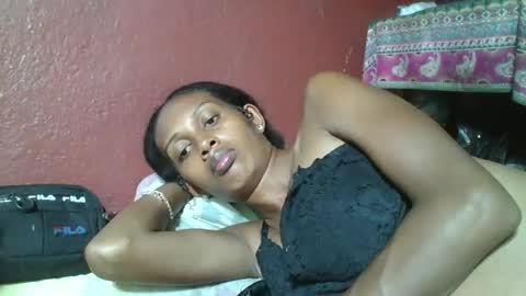 ninie246746 online show from 02.14.25