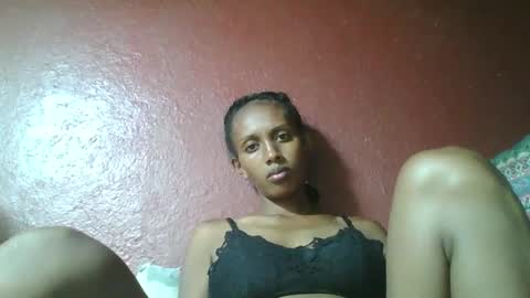 ninie246746 online show from 02.16.25