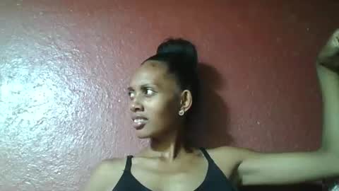 ninie246746 online show from 02.24.25