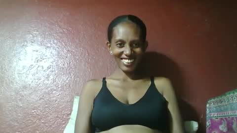 ninie246746 online show from 02.27.25