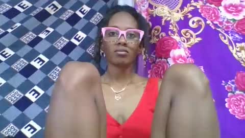 ninie246746 online show from 04.17.26