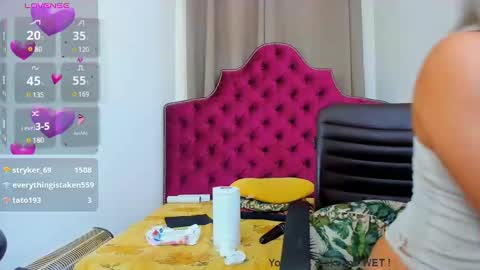 Snapshot of ninna_dee chatting on 12.16.24 nina dee online show from 12.16.24