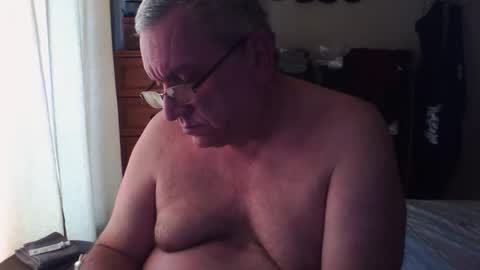 Snapshot of nionios67 chatting on 12.18.25 Dennis online show from 12.18.25