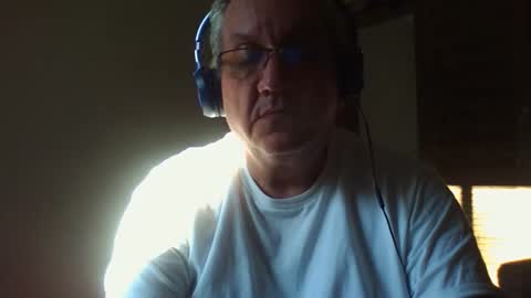 Snapshot of nionios67 chatting on 03.10.26 Dennis online show from 03.10.26