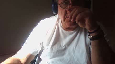 Snapshot of nionios67 chatting on 04.14.26 Dennis online show from 04.14.26