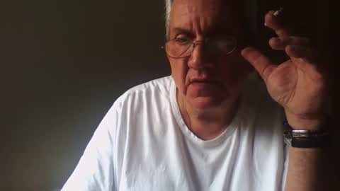 Snapshot of nionios67 chatting on 05.10.26 Dennis online show from 05.10.26