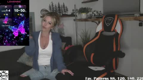 Ainsley              FANSLY-AINSLEYXOXO online show from 04.12.26