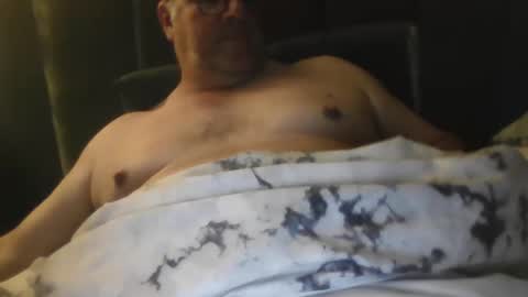 nipplepain007 online show from 04.28.26