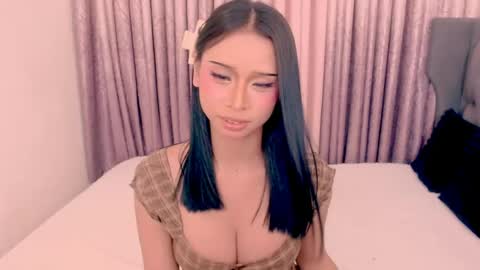 Snapshot of nirvana_pleasure chatting on 06.26.26 Samantha online show from 06.26.26