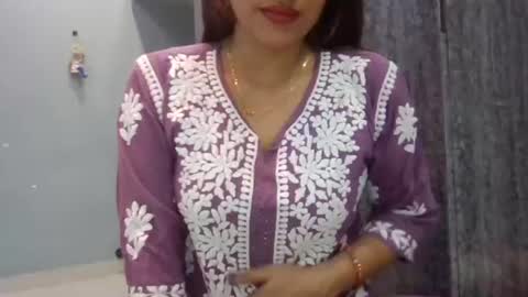 Snapshot of nisha_baby chatting on 06.18.26 Nishu online show from 06.18.26