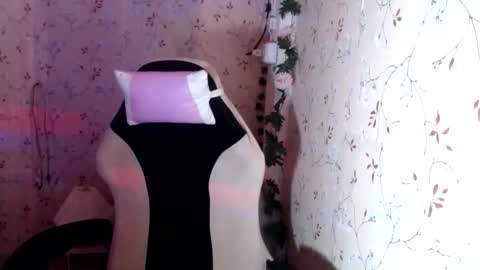 Snapshot of nitchiefucker chatting on 09.10.25 Nadz online show from 09.10.25