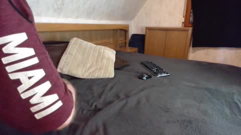 Snapshot of nixan85 chatting on 11.23.25 nixan85 online show from 11.23.25