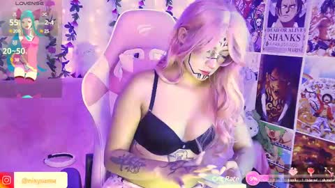 Nixy Sama online show from 02.13.25