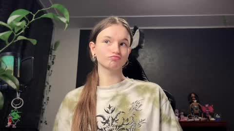 Tears Lora online show from 03.05.25