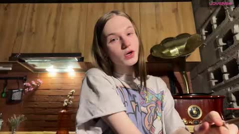 Tears Lora online show from 01.11.26