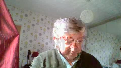 Snapshot of nn69uk chatting on 04.11.26 NN69UK online show from 04.11.26